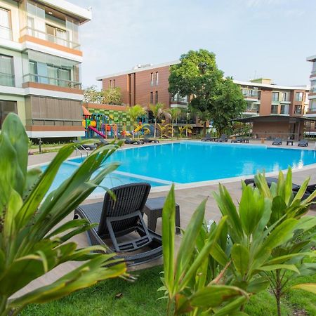 Accra Luxury Apartments Cantonments ภายนอก รูปภาพ