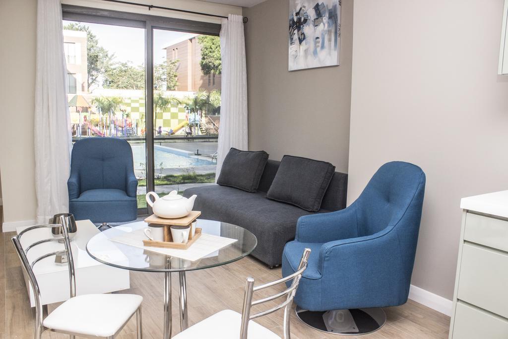 Accra Luxury Apartments Cantonments ภายนอก รูปภาพ