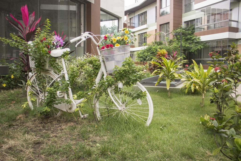 Accra Luxury Apartments Cantonments ภายนอก รูปภาพ