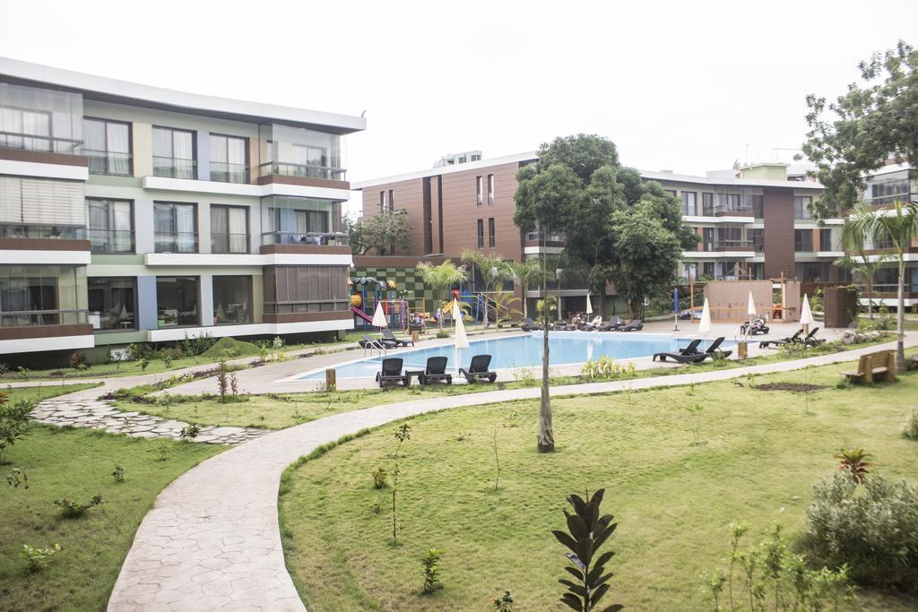 Accra Luxury Apartments Cantonments ภายนอก รูปภาพ