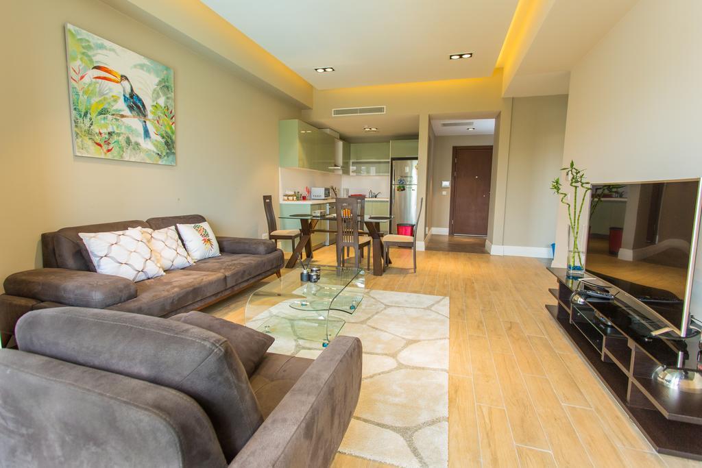 Accra Luxury Apartments Cantonments ภายนอก รูปภาพ