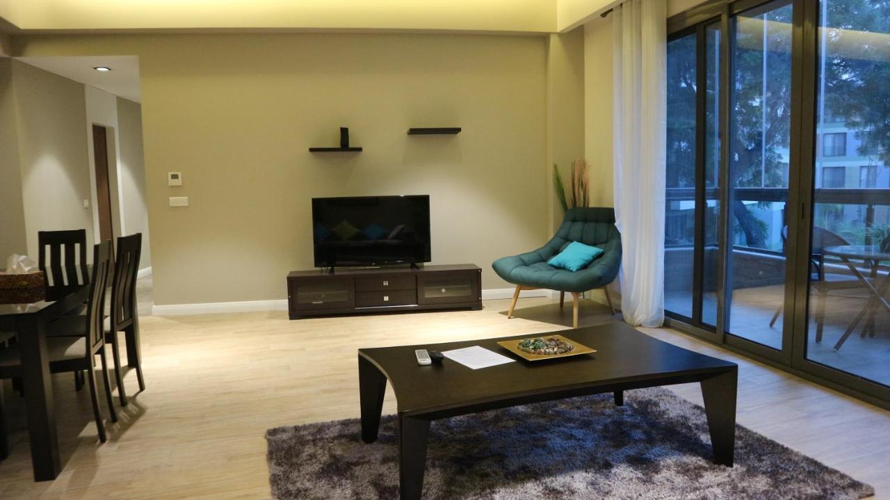 Accra Luxury Apartments Cantonments ภายนอก รูปภาพ